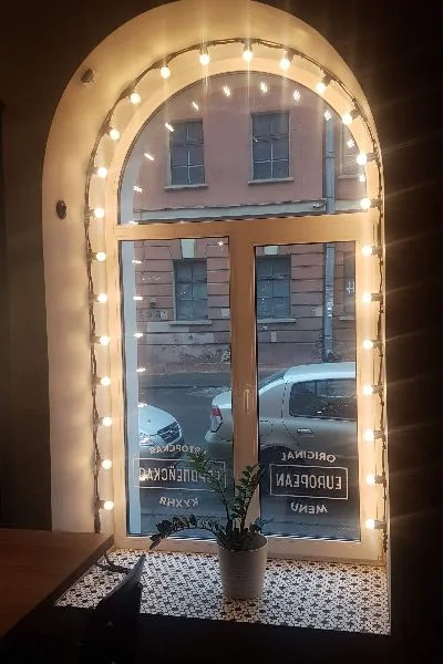 Лампочки и гирлянды в окна